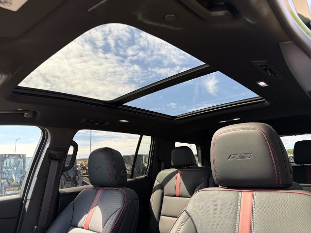 New 2027 Chevrolet Traverse RS AWD/4WD image 28