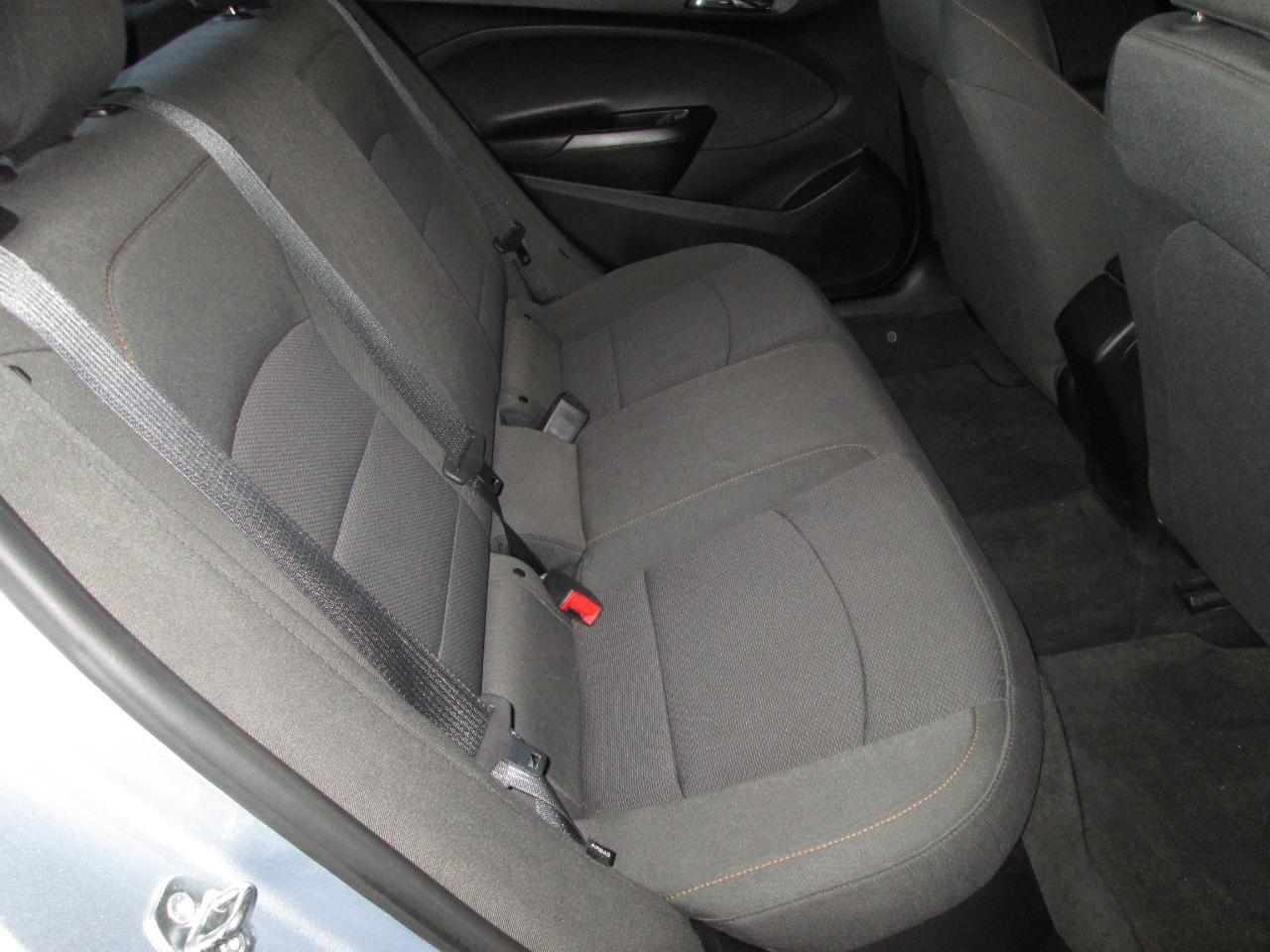 Used 2018 Chevrolet Cruze LS image 25