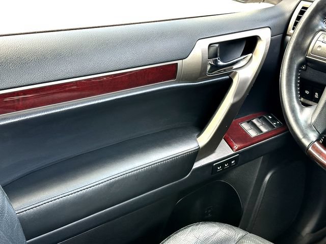 Used 2019 Lexus GX 460 Premium AWD/4WD image 28