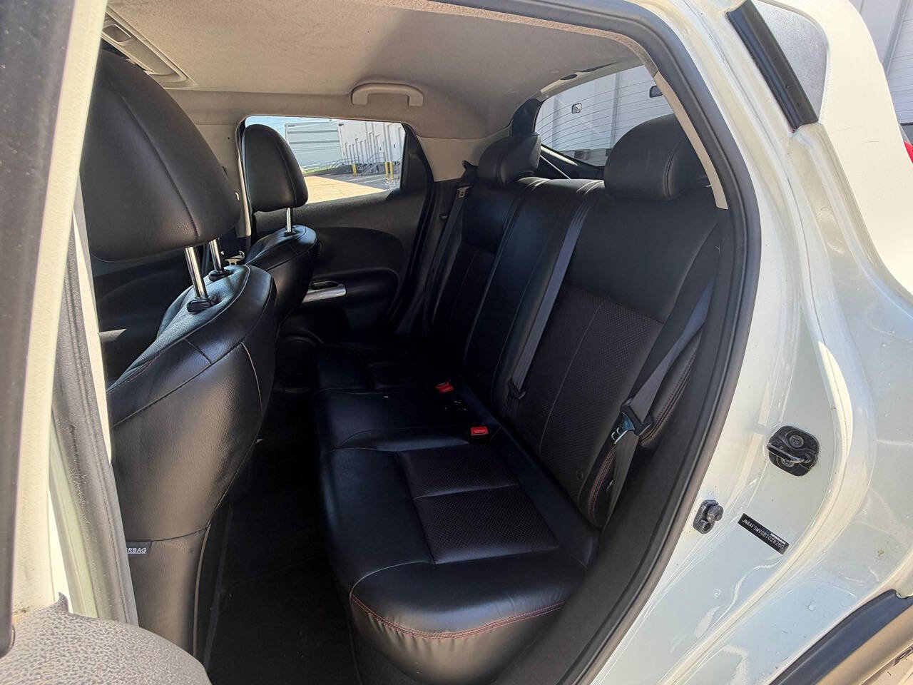 Used 2011 Nissan Juke SL image 14