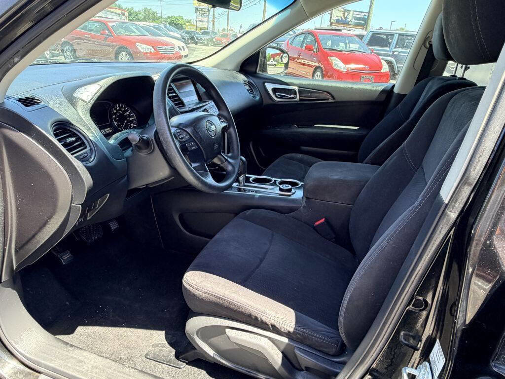 Used 2015 Nissan Pathfinder S AWD/4WD image 11