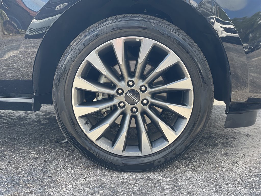 Used 2019 Lincoln Navigator L Select AWD/4WD image 46