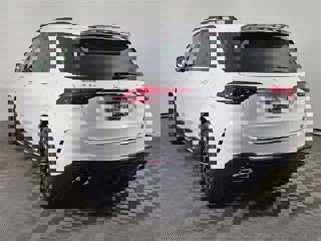 Certified 2025 Mercedes-Benz GLE 450e 4MATIC image 3