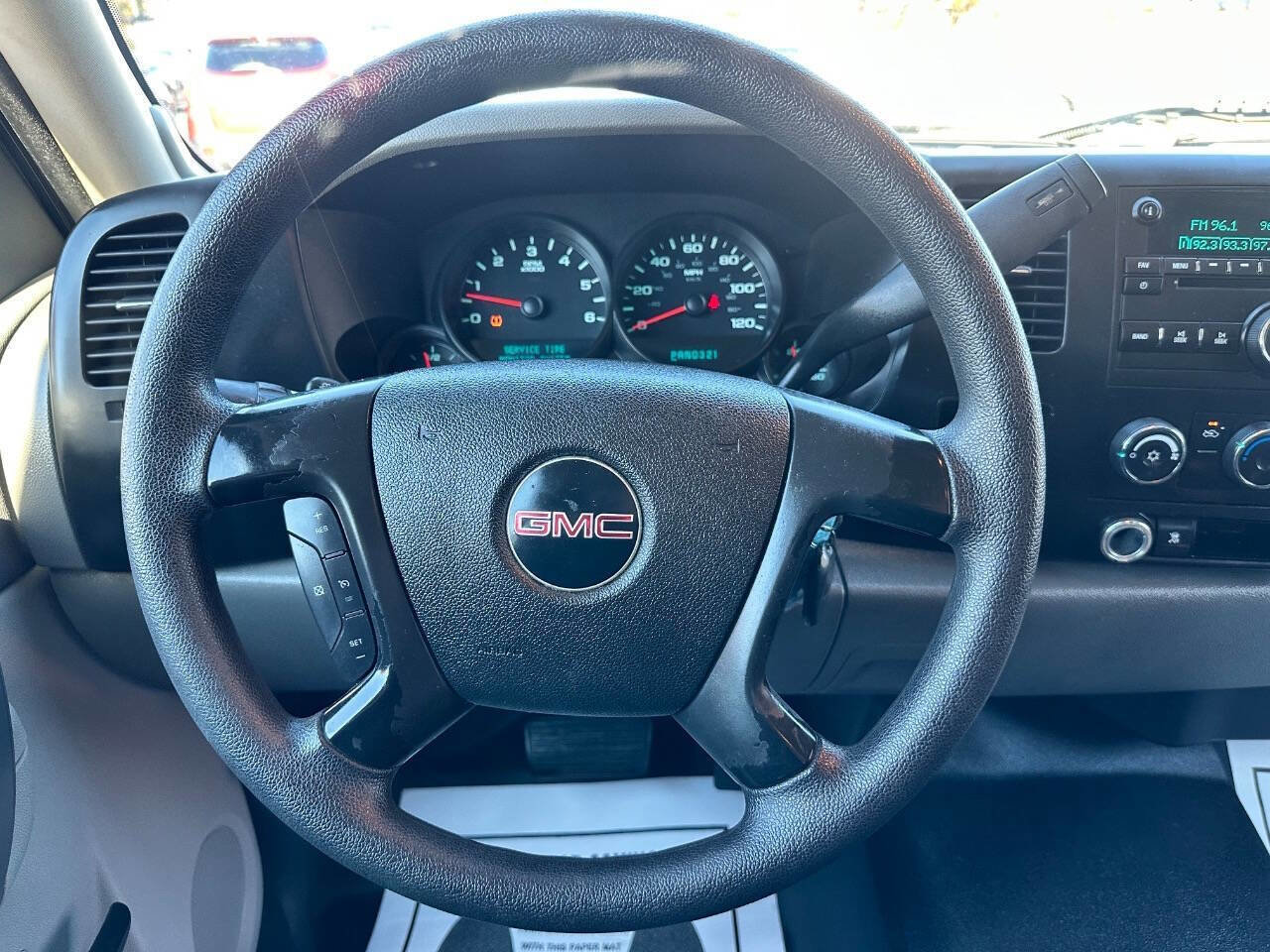 Used 2010 GMC Sierra 1500 W/T image 19