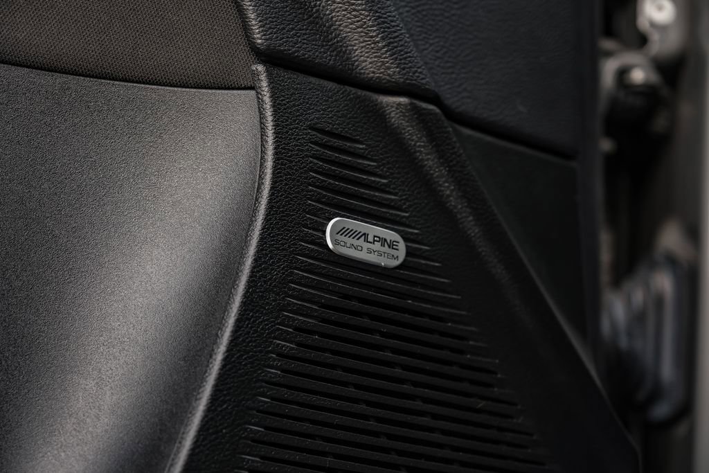 Used 2018 Dodge Challenger R/T image 39