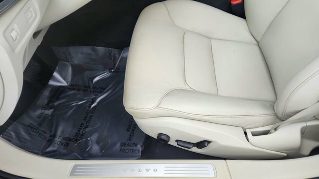 Used 2019 Volvo S90 T5 Momentum w/ Protection Package Premier image 34