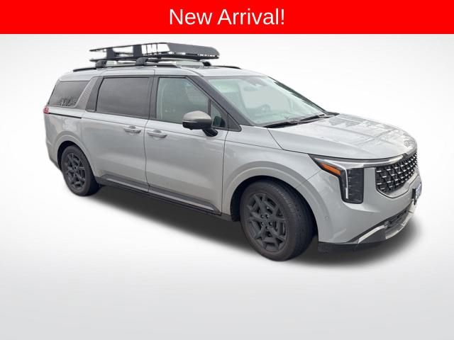 Used 2025 Kia Carnival SX w/ SX Dark Edition Package image 1