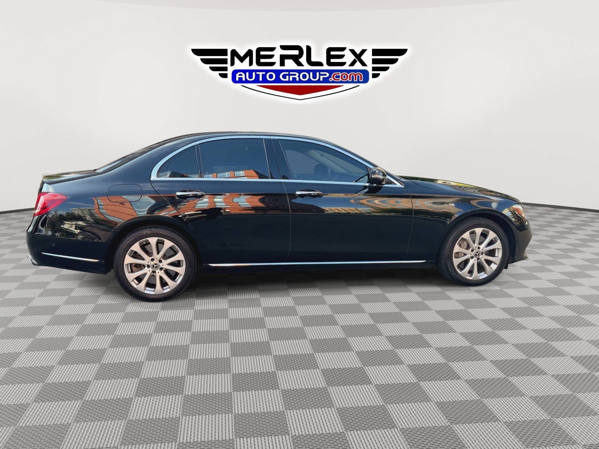 Used 2019 Mercedes-Benz E 450 4MATIC Sedan image 9