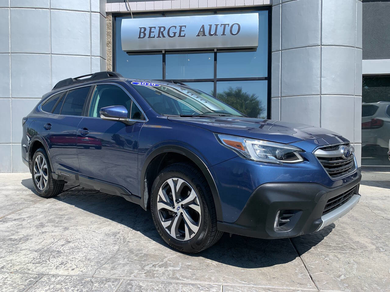 Used 2020 Subaru Outback Limited w/ Popular Package #2 image 1