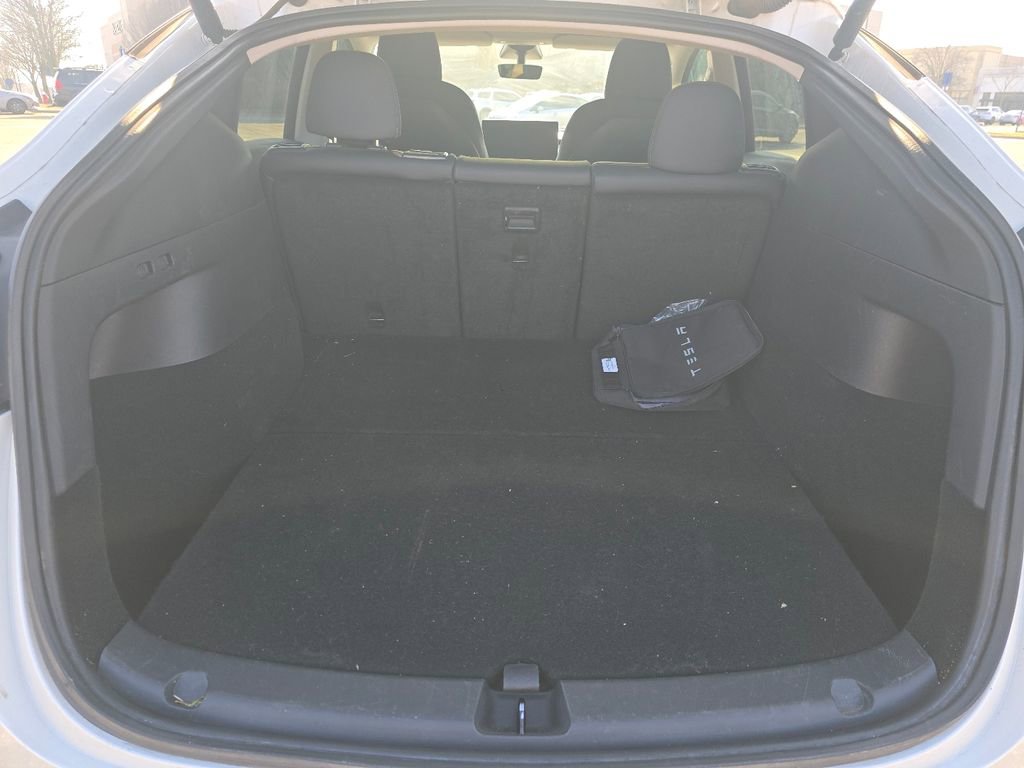 Used 2020 Tesla Model Y Long Range image 16