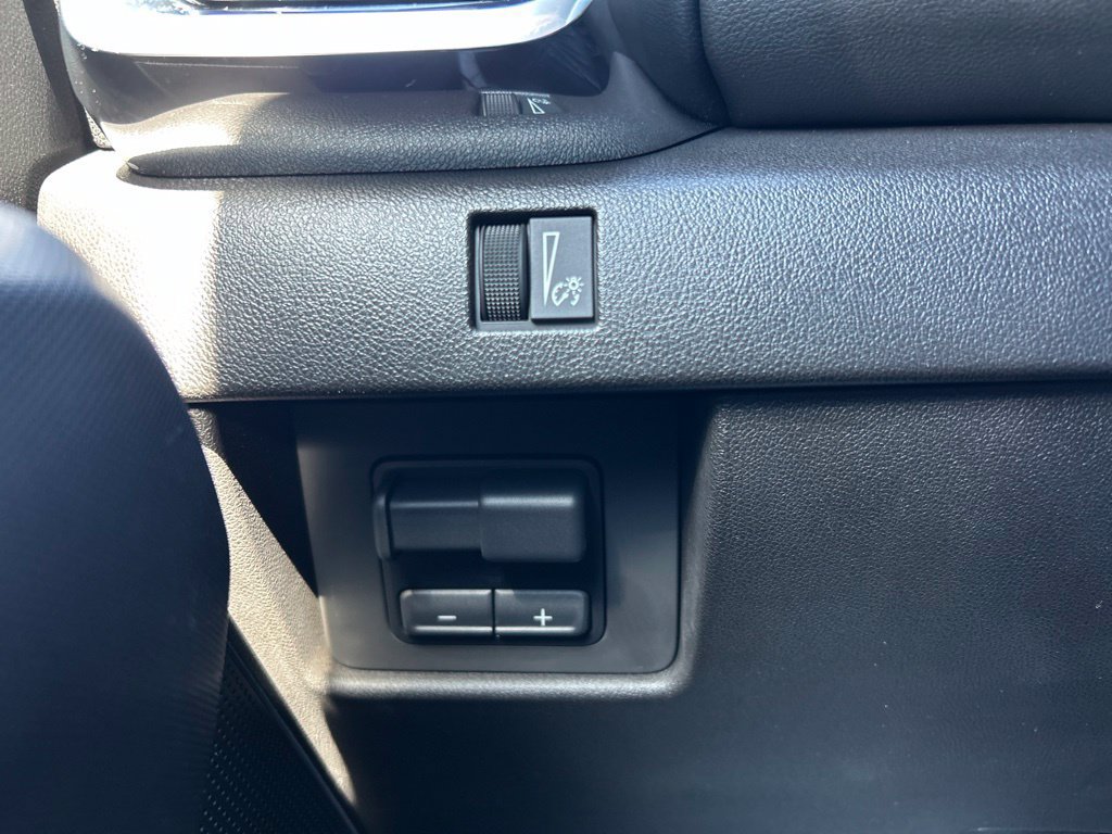 Used 2024 GMC Canyon Elevation w/ Convenience Package RWD image 49