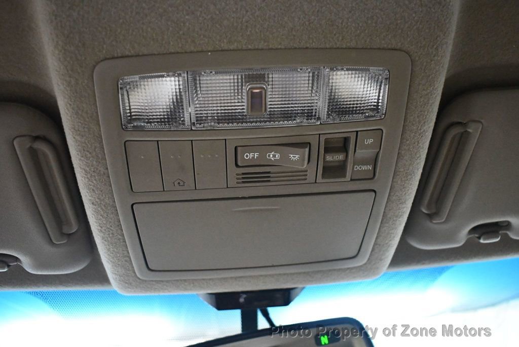 Used 2012 Toyota Highlander Limited w/ Tow Pkg image 46