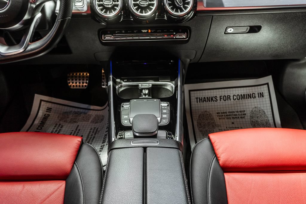 Used 2023 Mercedes-Benz GLB 35 AMG 4MATIC w/ AMG Night Package Plus image 11