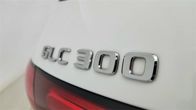 Used 2024 Mercedes-Benz GLC 300 4MATIC w/ AMG Line image 17