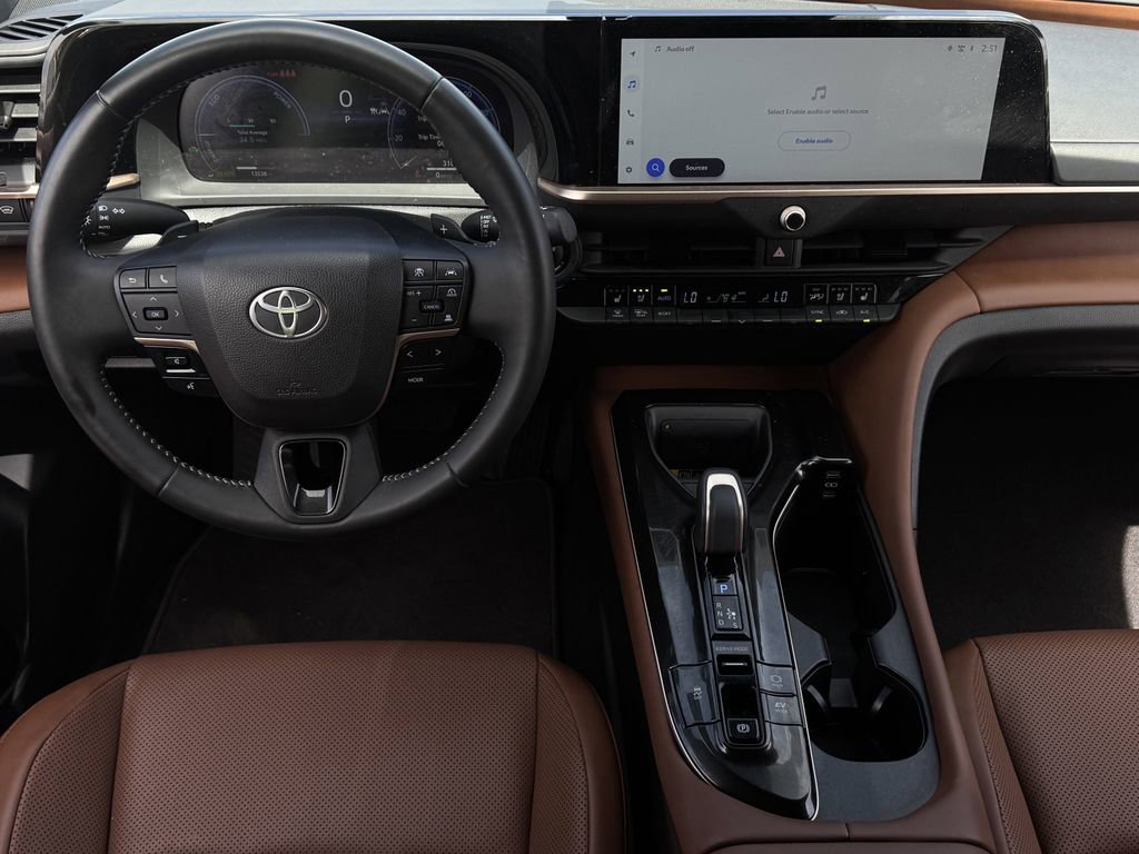 Used 2025 Toyota Crown Signia image 13