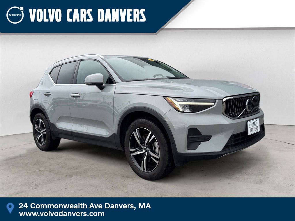 Certified 2025 Volvo XC40 B5 Core