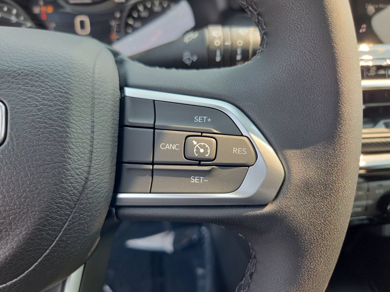 New 2026 Jeep Compass Latitude AWD/4WD image 29