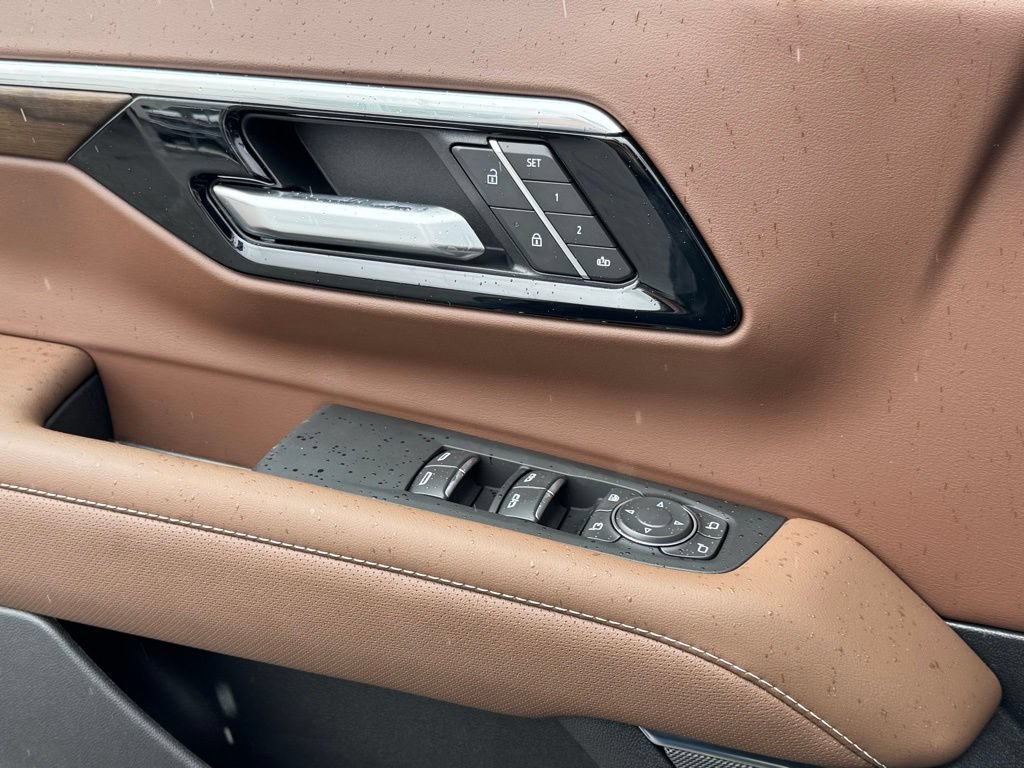 New 2026 Chevrolet Tahoe High Country RWD image 36