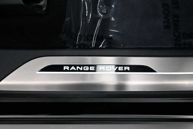 Used 2025 Land Rover Range Rover Sport SE AWD/4WD image 56