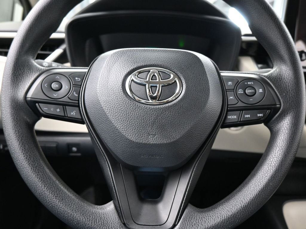 Used 2024 Toyota Corolla LE w/ LE Convenience Package image 21