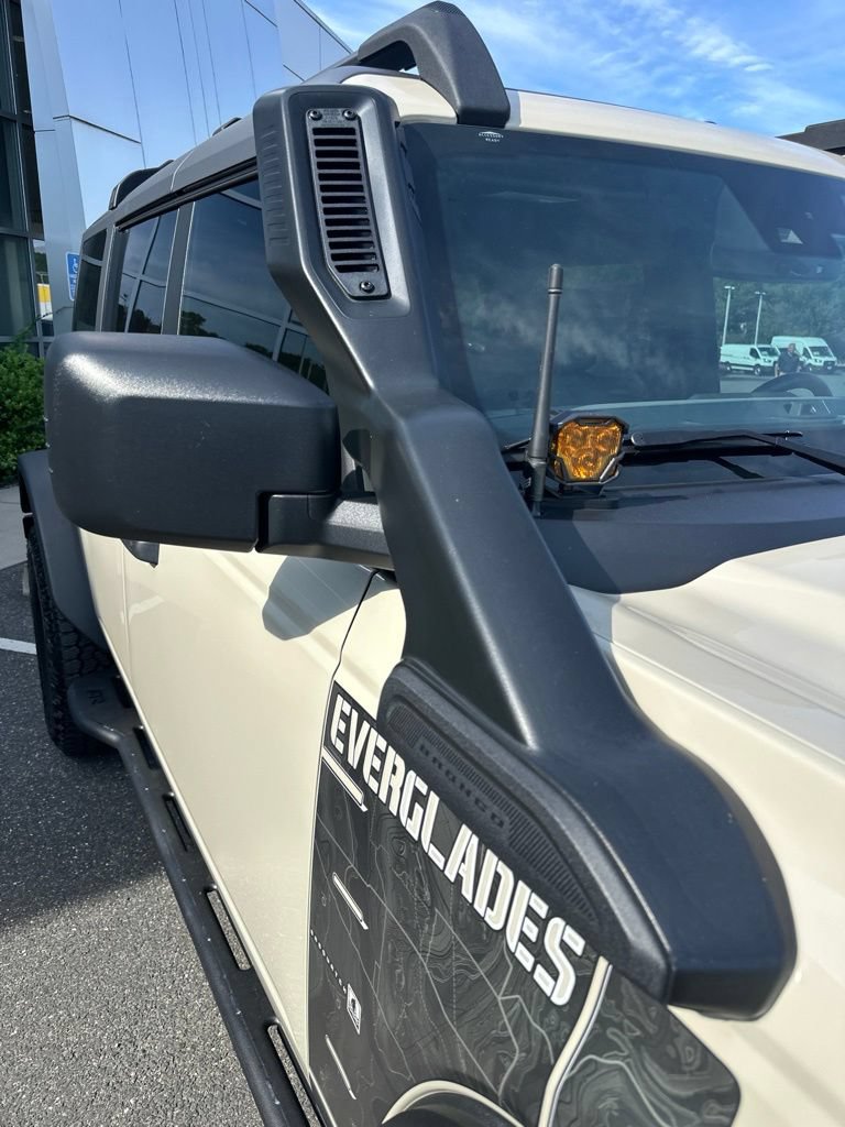 Used 2022 Ford Bronco Everglades AWD/4WD image 3