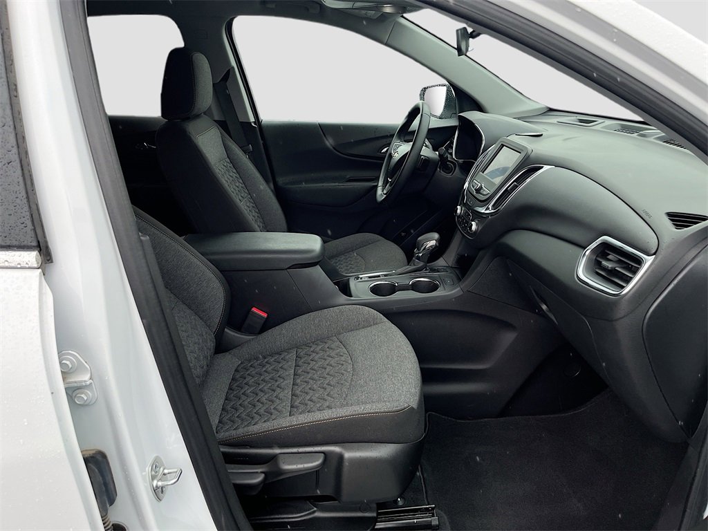 Used 2024 Chevrolet Equinox LT image 28