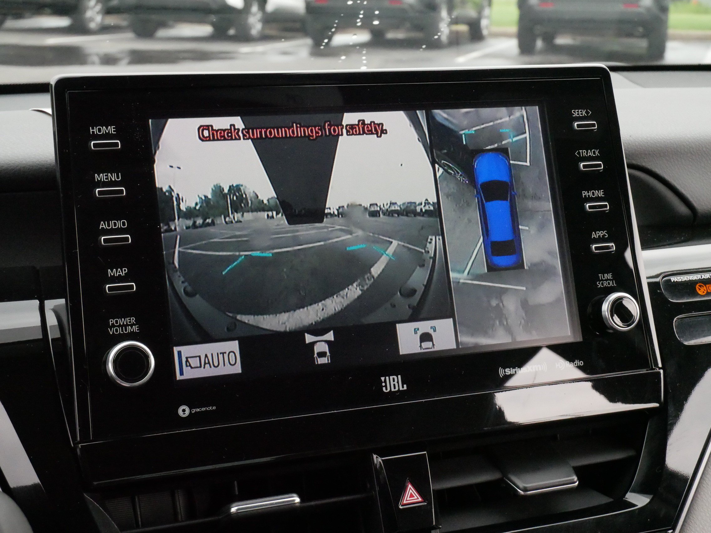 Used 2021 Toyota Camry XLE w/ Navigation Package FWD image 31