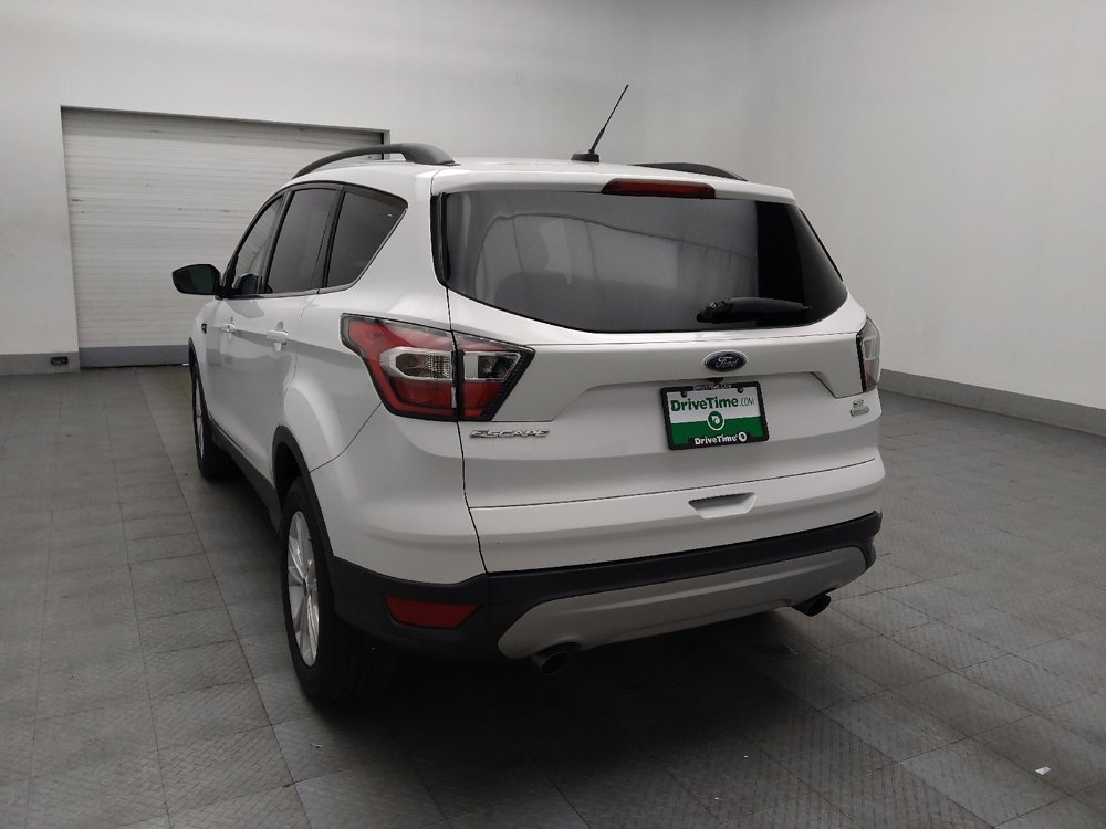 Used 2017 Ford Escape SE w/ Equipment Group 201A FWD image 5