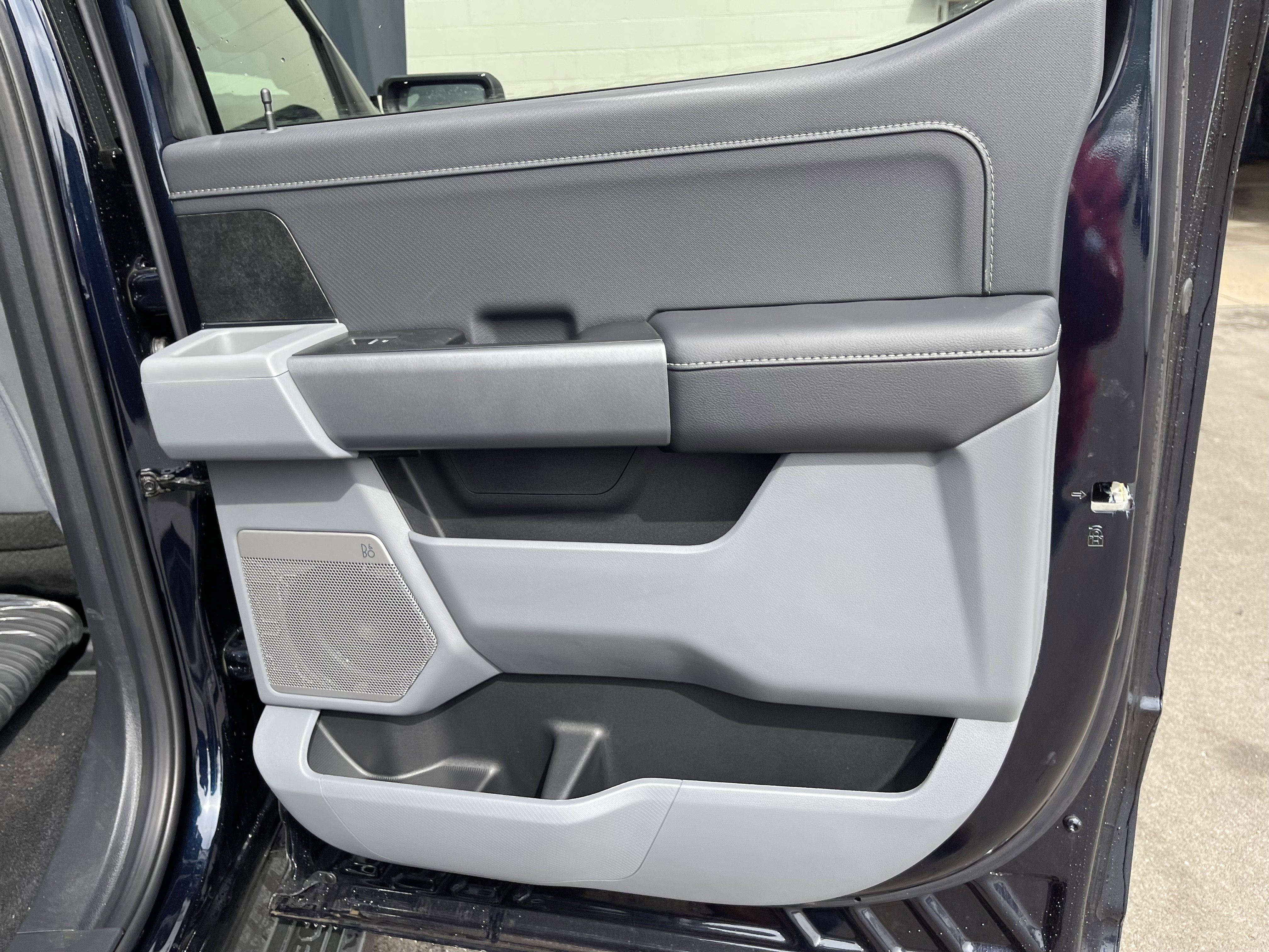 New 2025 Ford F150 Lightning Flash image 31