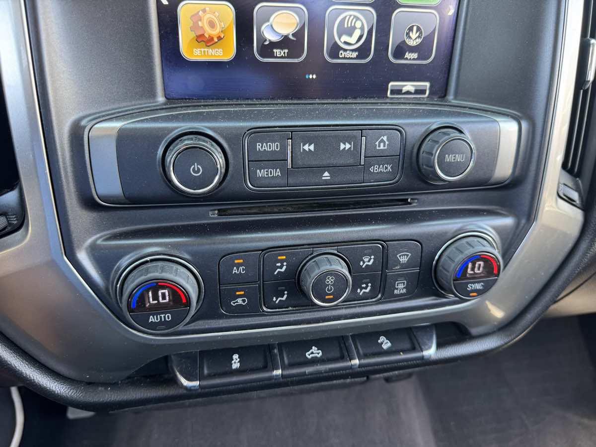 Used 2018 Chevrolet Silverado 1500 LT w/ All Star Edition AWD/4WD image 31
