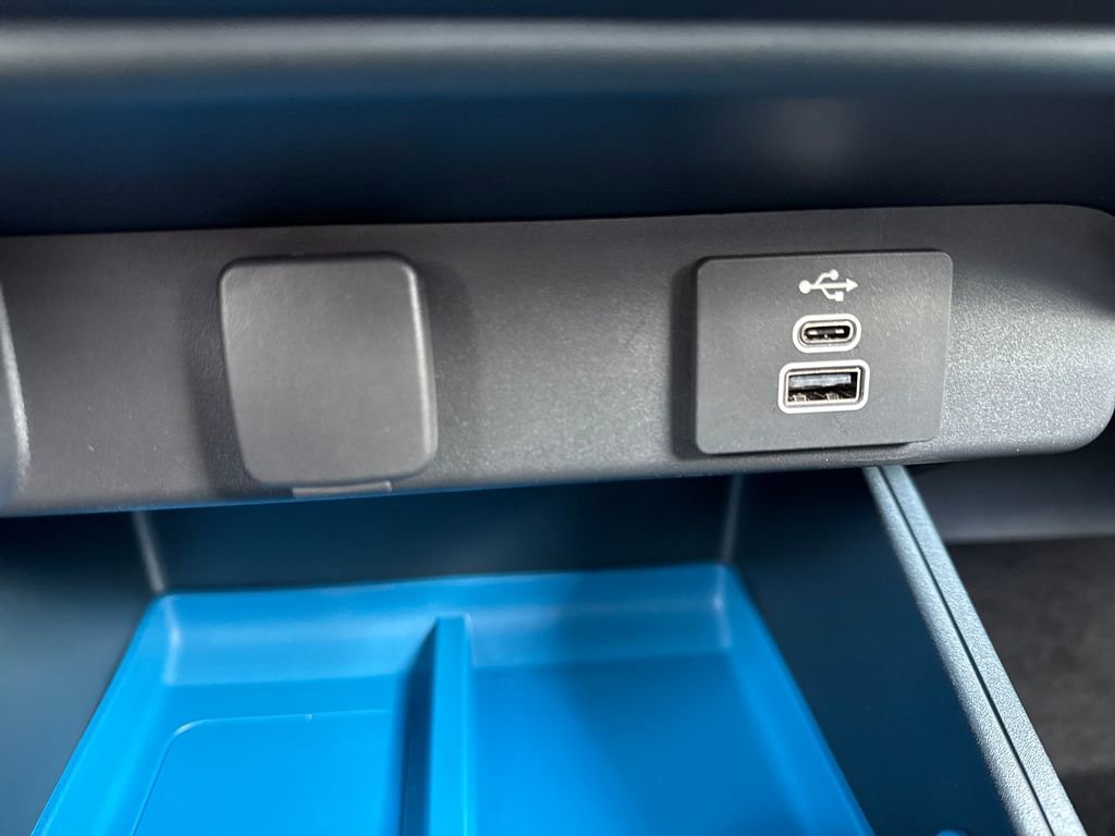 New 2025 Ford Maverick XLT w/ XLT Luxury Package image 27