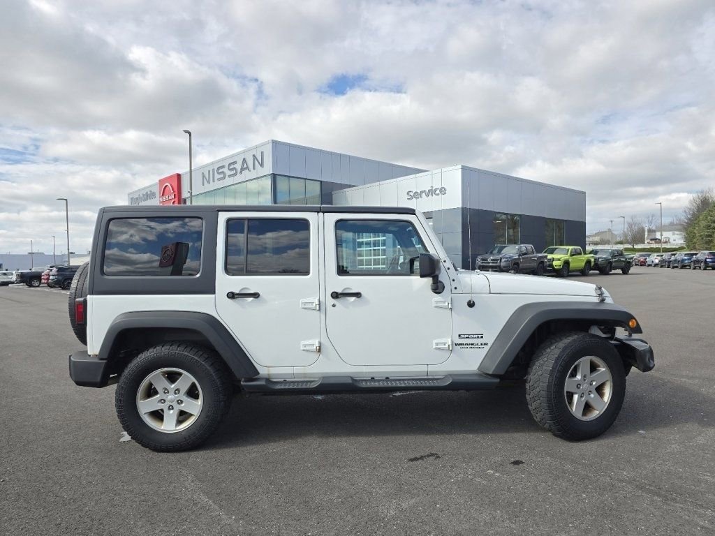 Used 2016 Jeep Wrangler Unlimited Sport w/ Quick Order Package 24S AWD/4WD image 11