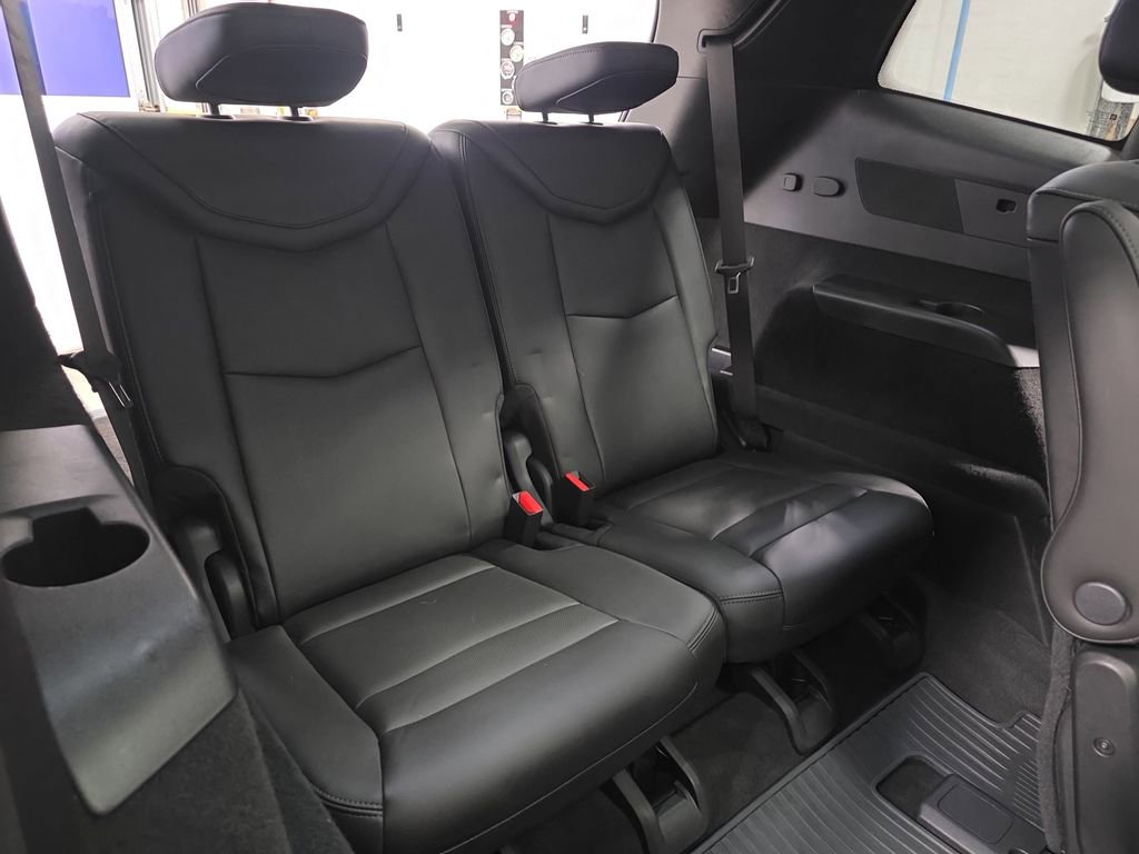 Certified 2021 Cadillac XT6 Premium Luxury image 12