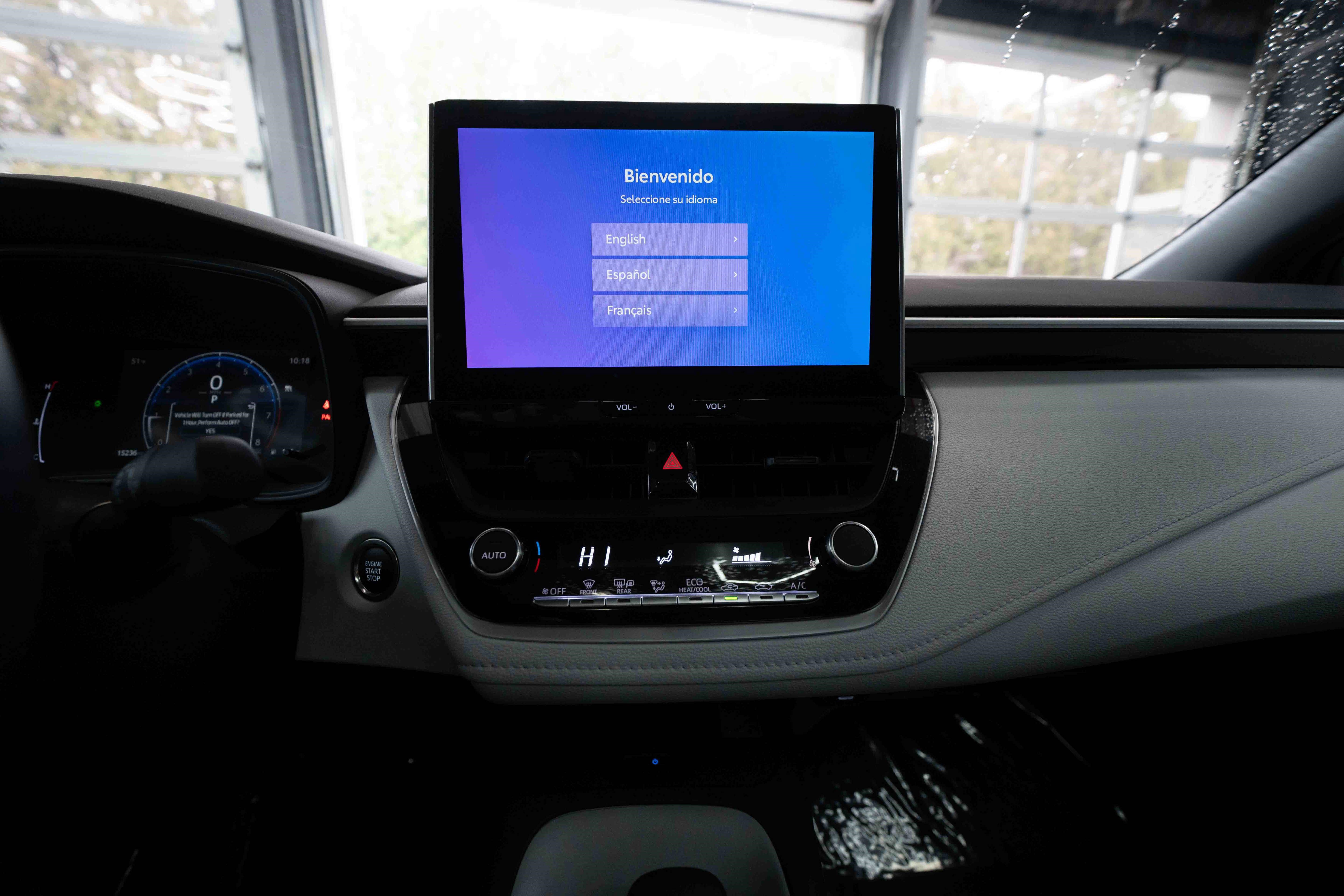 Certified 2025 Toyota Corolla SE w/ SE Premium Package image 18