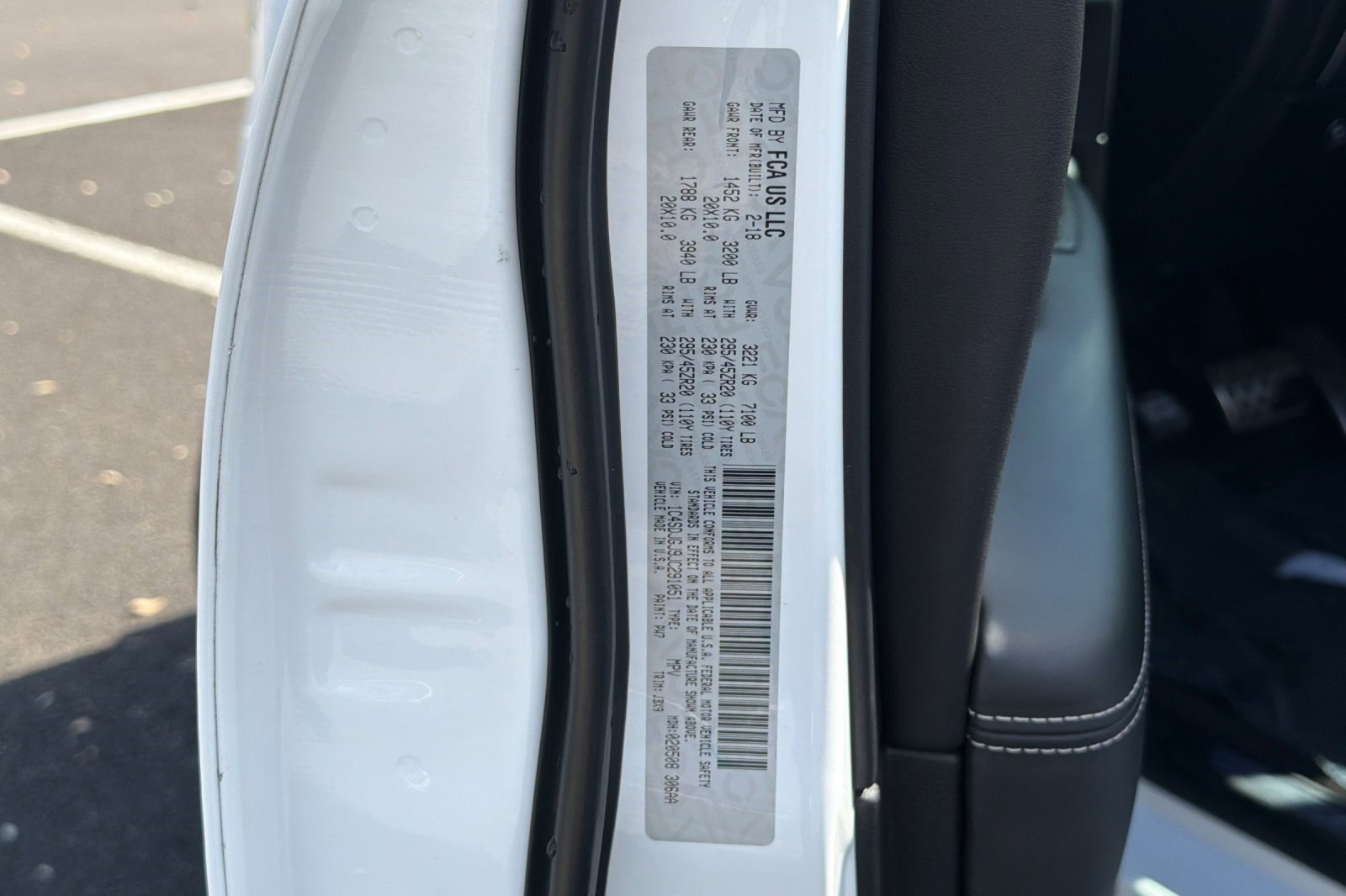 Used 2018 Dodge Durango SRT w/ SRT Interior Appearance Group image 41