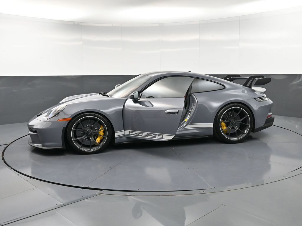 Certified 2022 Porsche 911 GT3 RWD image 36