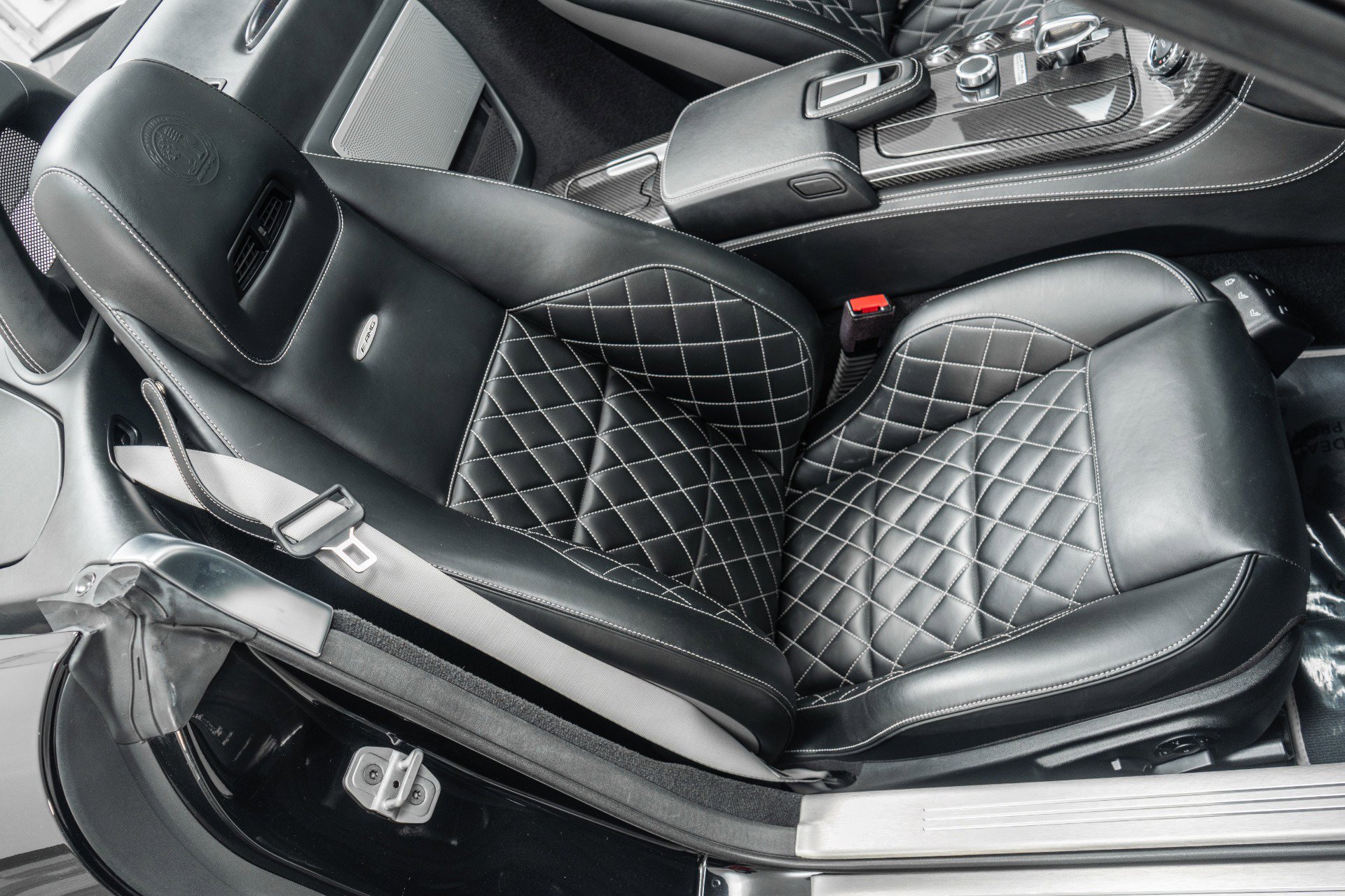 Used 2015 Mercedes-Benz SLS AMG GT Final Edition image 24