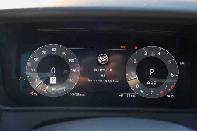 New 2026 Land Rover Range Rover Velar Dynamic SE image 23