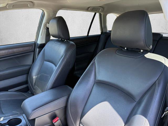Used 2018 Subaru Outback 3.6R Limited AWD/4WD image 16
