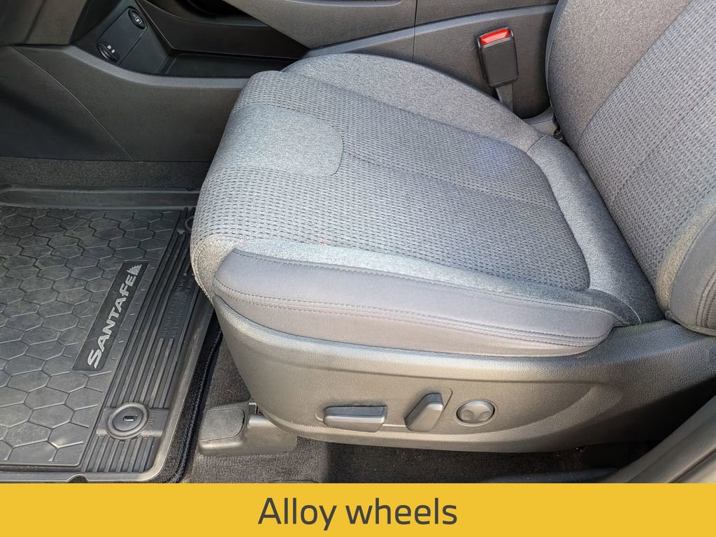 Used 2023 Hyundai Santa Fe SEL image 15