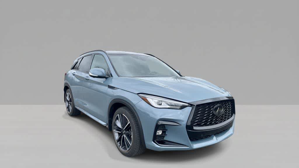 Used 2023 INFINITI QX50 Sport AWD/4WD image 2