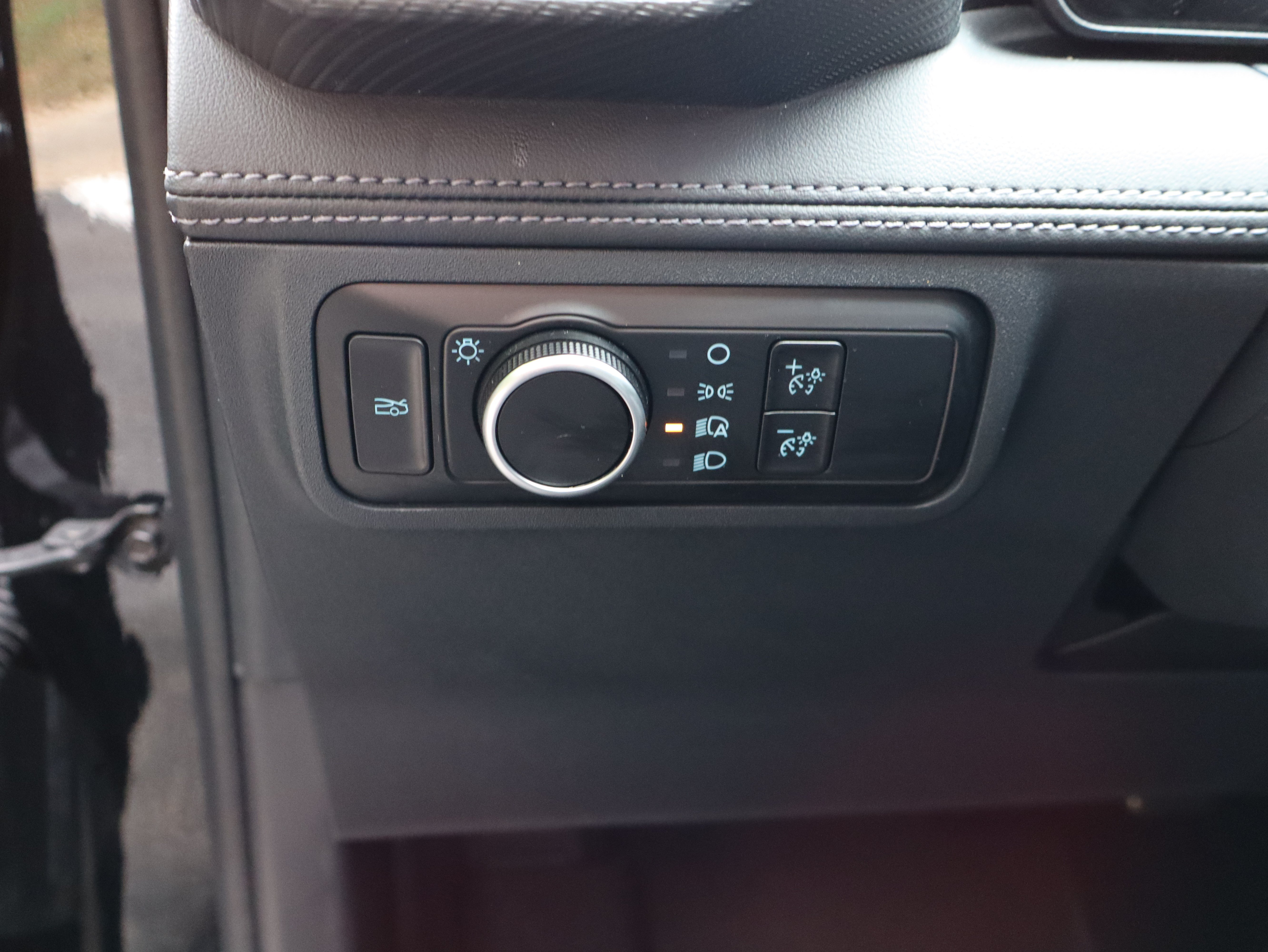 Used 2025 Ford Mustang GT Premium RWD image 23