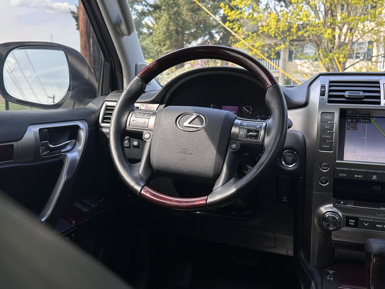 Used 2019 Lexus GX 460 Premium AWD/4WD image 18