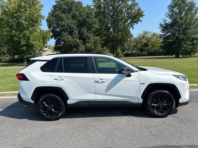 Used 2021 Toyota RAV4 XLE FWD image 10