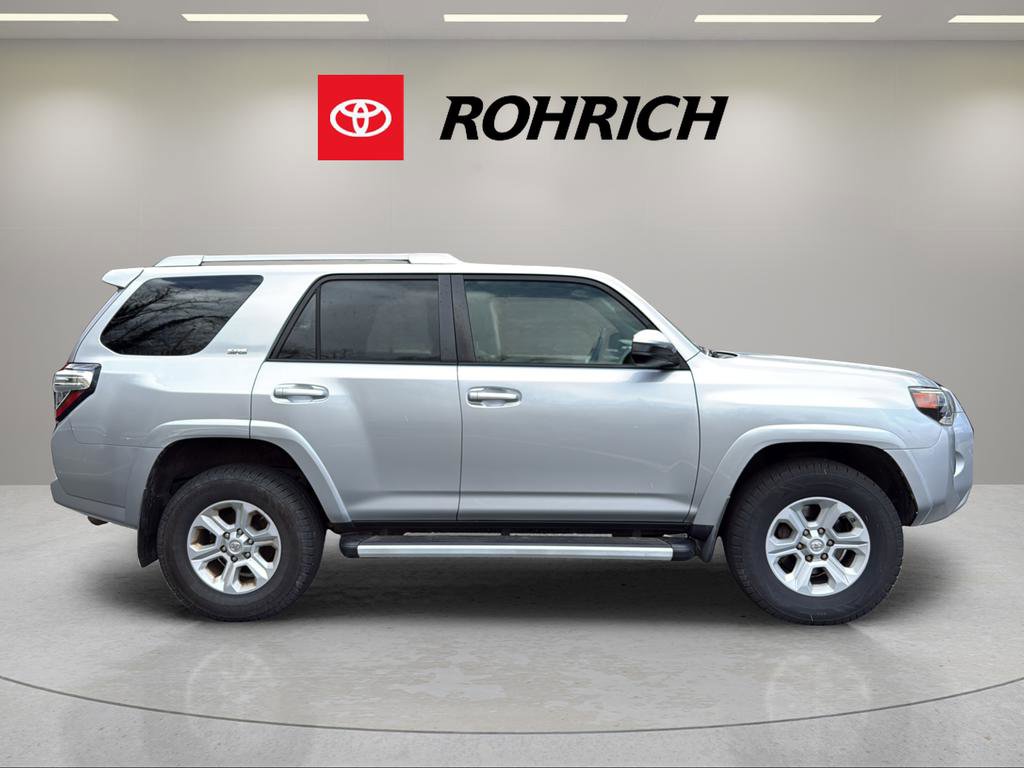 Used 2016 Toyota 4Runner SR5 image 5
