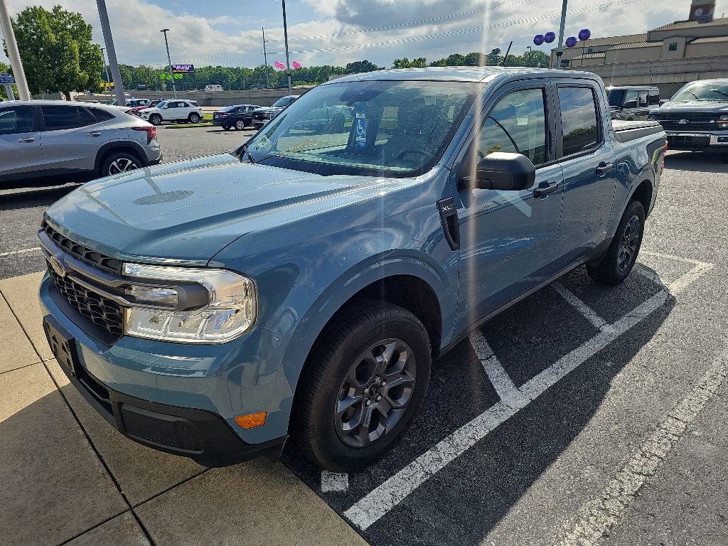 Used 2023 Ford Maverick XLT FWD image 4