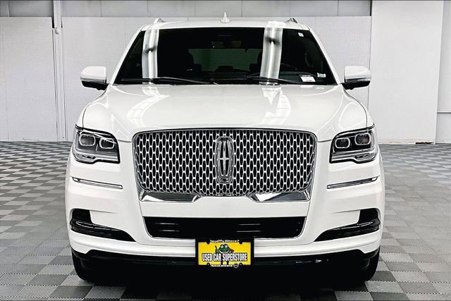 Used 2024 Lincoln Navigator Reserve w/ Monochromatic Package image 4
