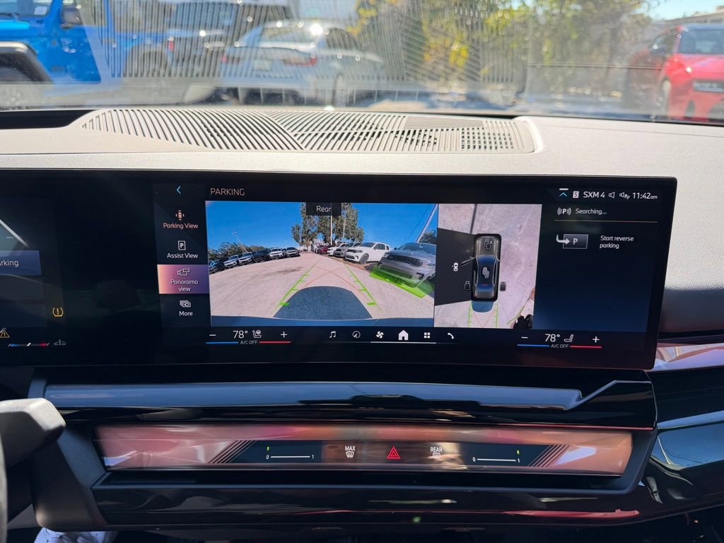 Used 2025 BMW 540i xDrive image 22