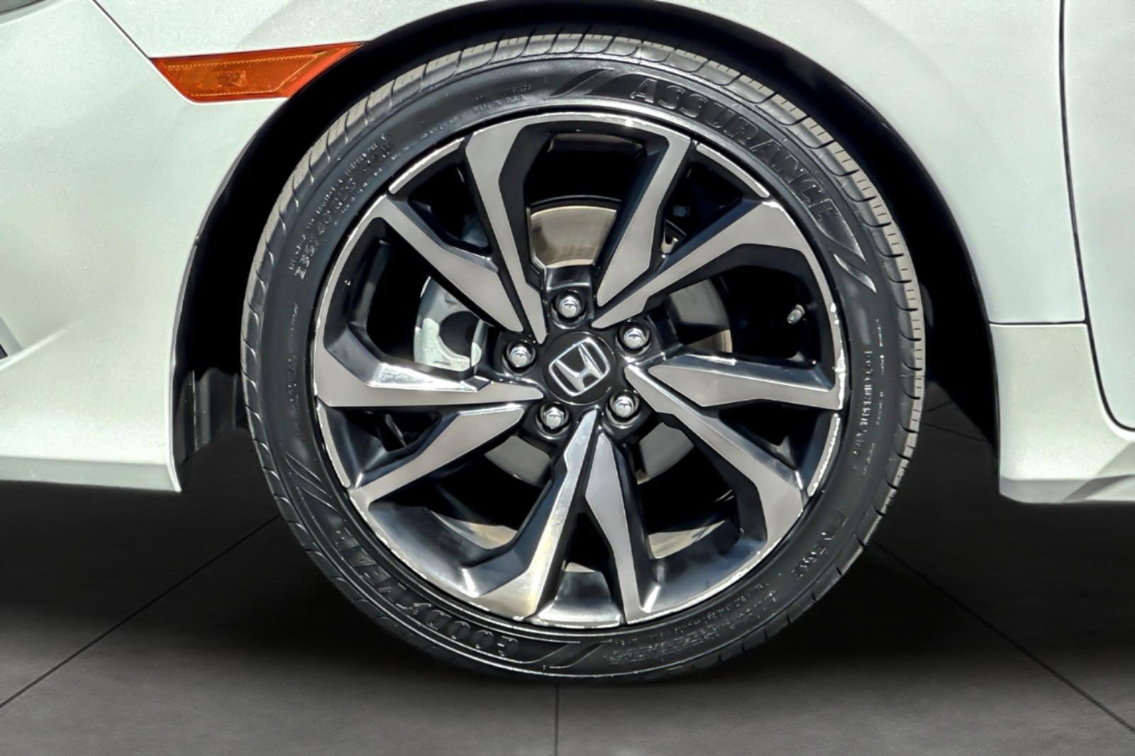 Used 2019 Honda Civic Sport image 24