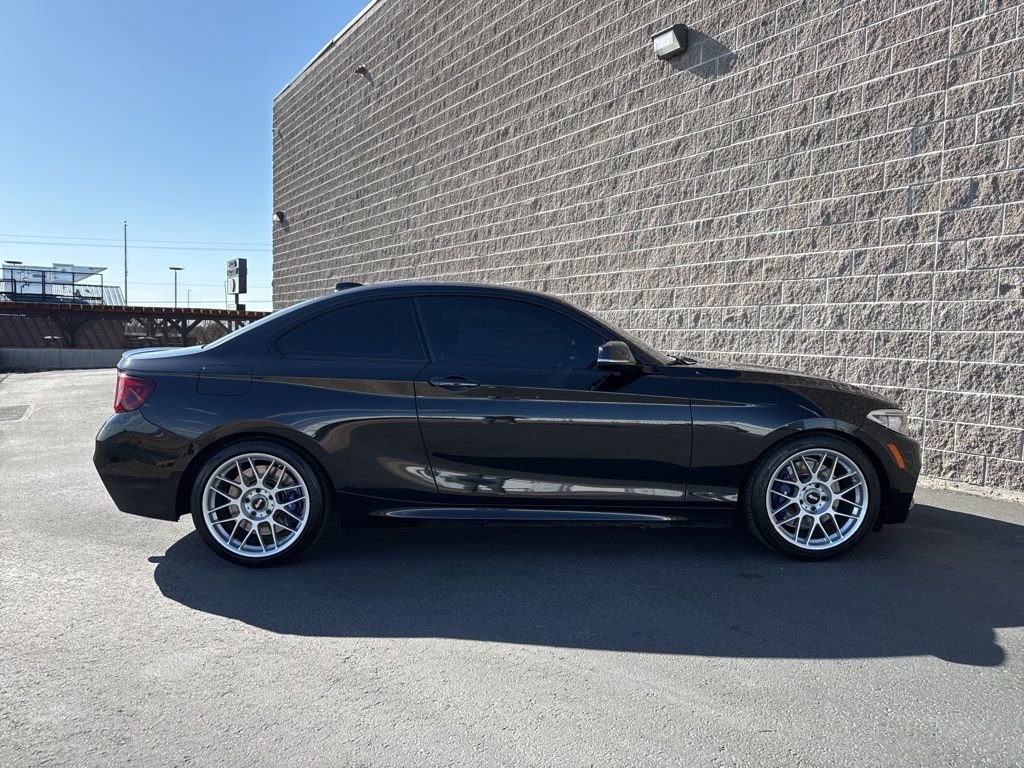 Used 2015 BMW M235i Coupe image 4